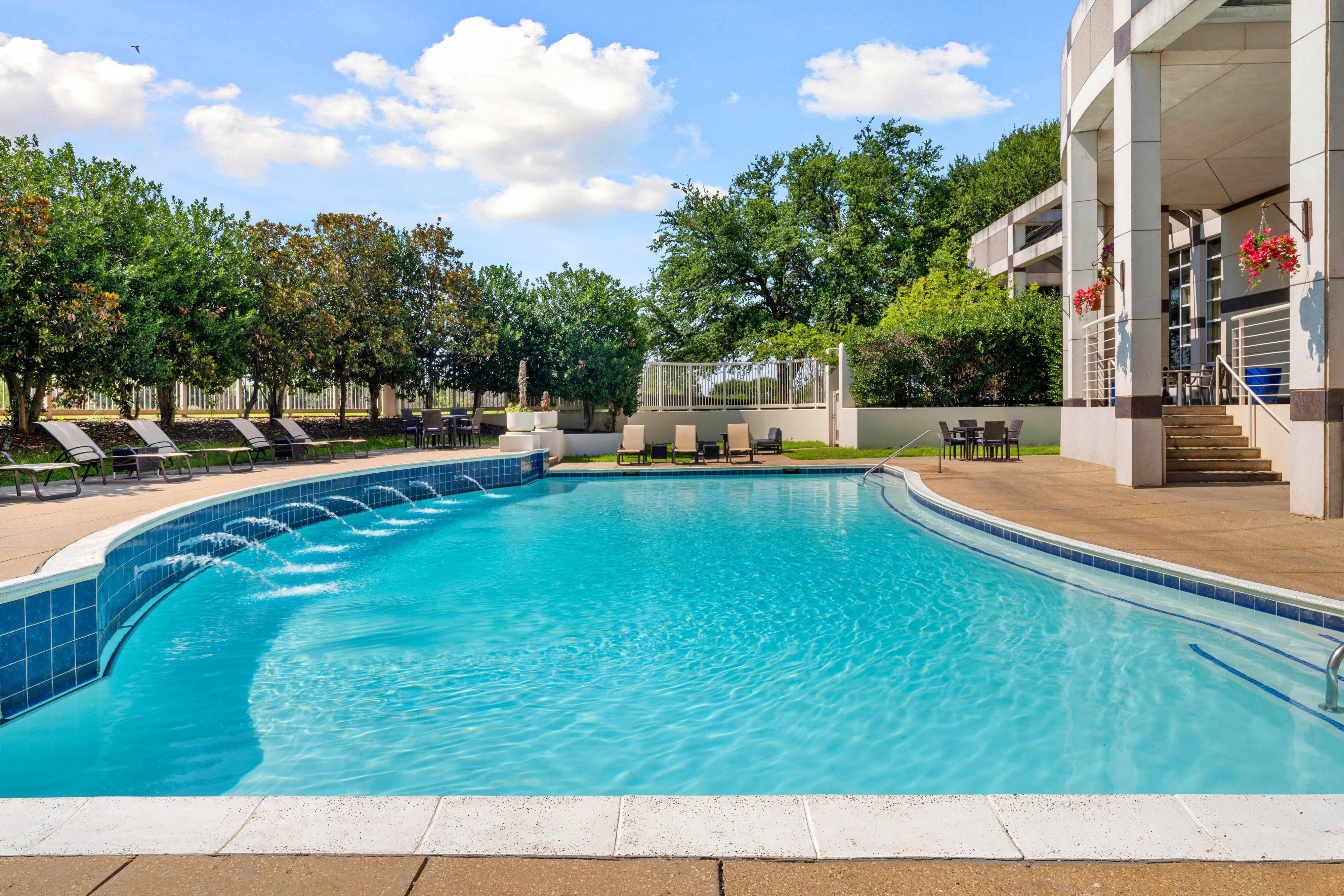 Renaissance Dallas North Hotel Farmers Branch Buitenkant foto