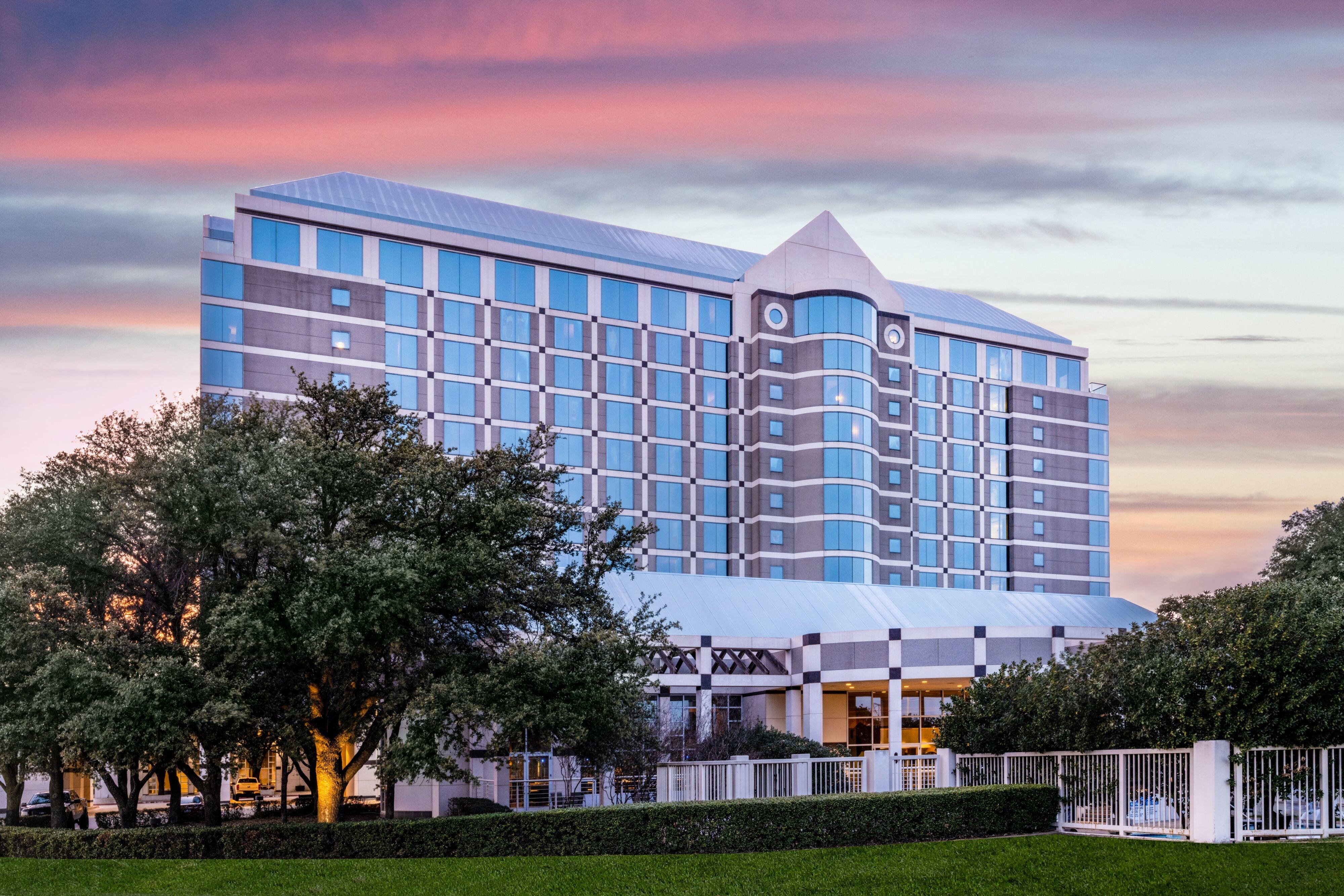 Renaissance Dallas North Hotel Farmers Branch Buitenkant foto