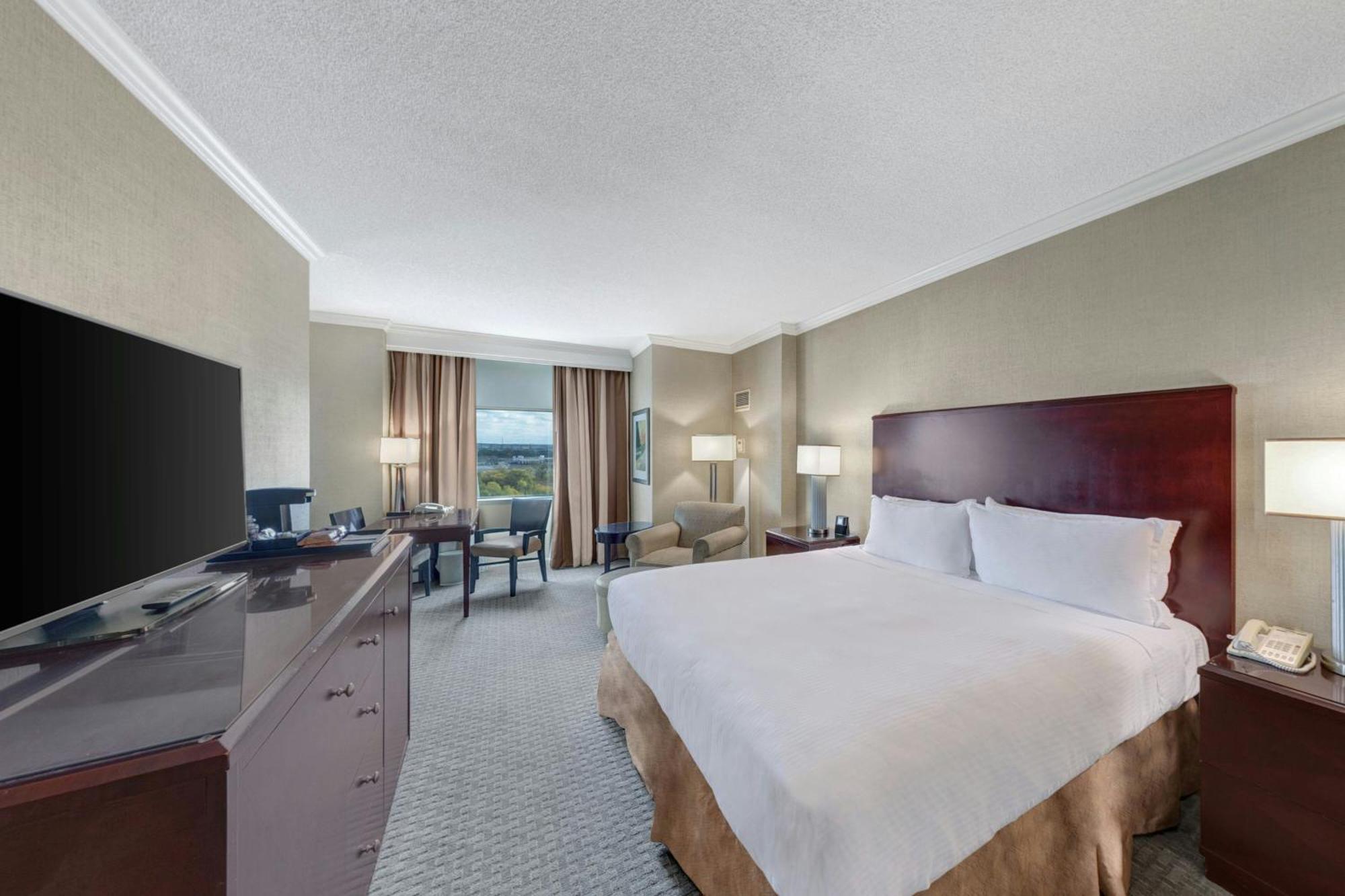 Renaissance Dallas North Hotel Farmers Branch Buitenkant foto